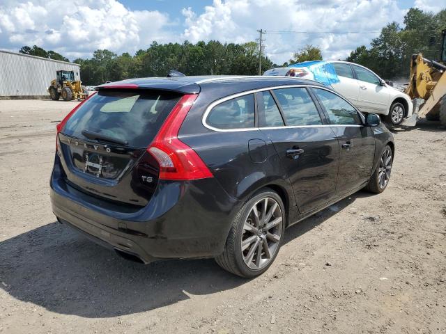 Photo 4 from auction – 2015 VOLVO V60 PREMIE with VIN YV140MEB3F1212830