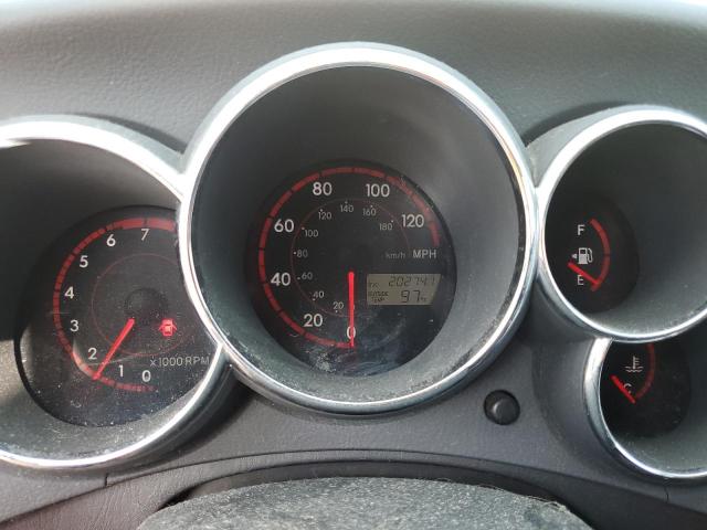 Photo 8 from auction – 2004 PONTIAC VIBE with VIN 5Y2SL62804Z464185