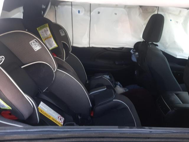 Photo 6 from auction – 2019 TOYOTA HIGHLANDER with VIN 5TDBZRFH8KS944791