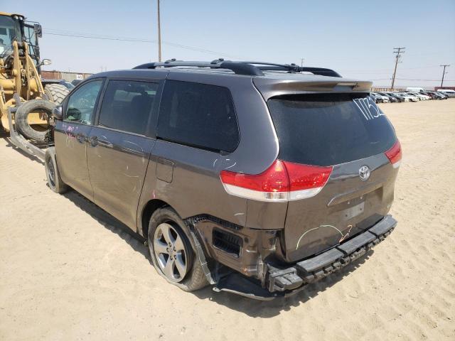 Photo 3 from auction – 2014 TOYOTA SIENNA LE with VIN 5TDKK3DC8ES500274