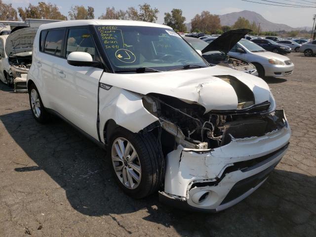 KIA SOUL + 2017 with VIN KNDJP3A5XH7425613 - Photo from auction