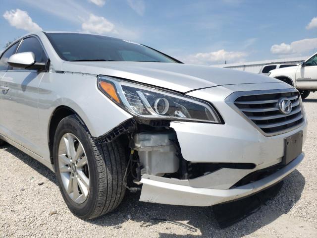 Photo 9 from auction – 2017 HYUNDAI SONATA SE with VIN 5NPE24AF3HH543528