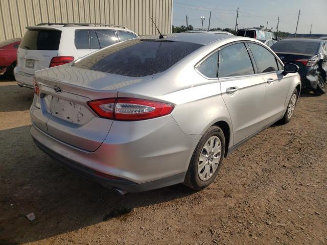 Photo 4 from auction – 2013 FORD FUSION S with VIN 3FA6P0G71DR348958