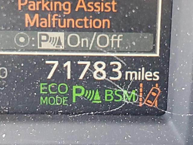 Photo 8 from auction – 2017 TOYOTA RAV4 XLE with VIN 2T3RFREV2HW554517