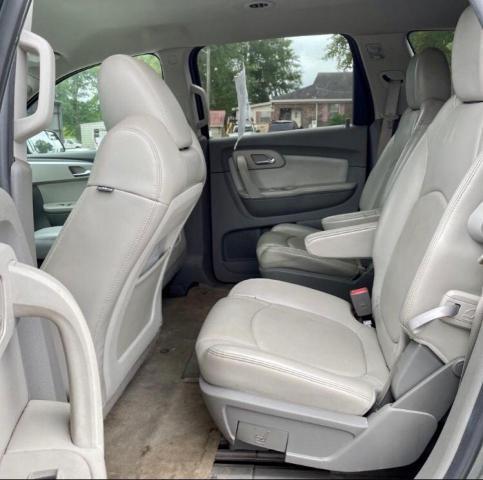 Photo 6 from auction – 2011 CHEVROLET TRAVERSE L with VIN 1GNKRJED5BJ152246