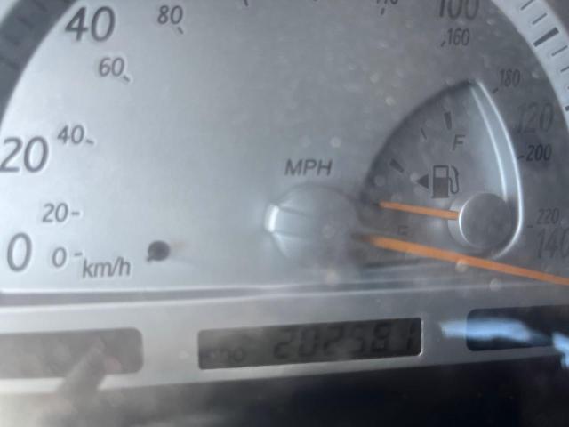 Photo 8 from auction – 2002 TOYOTA CAMRY LE with VIN 4T1BF32K22U019809