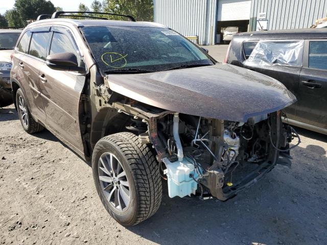 TOYOTA HIGHLANDER 2017 with VIN 5TDJZRFH5HS465846 - Photo from auction