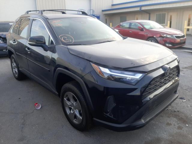 Photo 1 from auction – 2022 TOYOTA RAV4 XLE with VIN 2T3W1RFV2NC200770