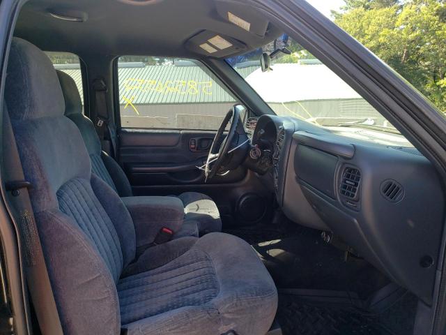 Photo 5 from auction – 2001 CHEVROLET BLAZER with VIN 1GNDT13WX12202811