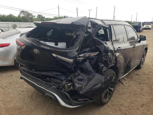 Photo 4 from auction – 2021 TOYOTA HIGHLANDER with VIN 5TDLZRAHXMS041914