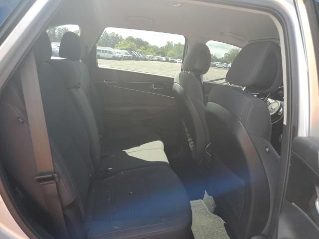 Photo 6 from auction – 2016 KIA SORENTO LX with VIN 5XYPG4A34GG105025