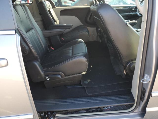 Photo 6 from auction – 2015 CHRYSLER TOWN & COU with VIN 2C4RC1BG9FR661376