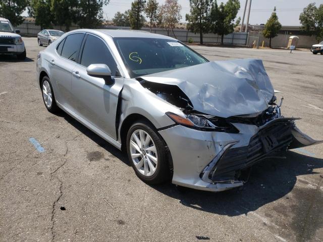 TOYOTA CAMRY LE 2022 with VIN 4T1C11AK0NU070545 - Photo from auction