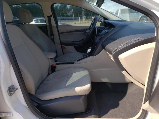 صورة رقم 5 من المزاد - 2015 FORD FOCUS SE مع VIN 1FADP3K29FL231215