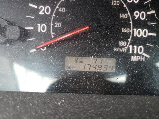 Photo 8 from auction – 2005 TOYOTA COROLLA CE with VIN 2T1BR32E15C347715