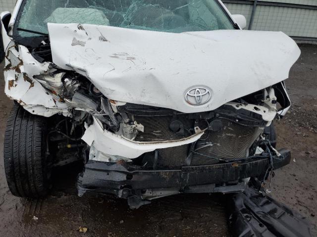 Photo 9 from auction – 2013 TOYOTA SIENNA XLE with VIN 5TDYK3DC1DS368435