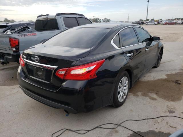 Photo 4 from auction – 2017 NISSAN ALTIMA 2.5 with VIN 1N4AL3AP3HC279324