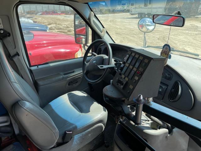 Photo 9 from auction – 2005 FORD ECONOLINE with VIN 1FDWE35P15HA06347
