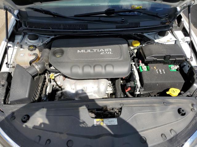 Photo 7 from auction – 2016 CHRYSLER 200 LIMITE with VIN 1C3CCCAB5GN171706