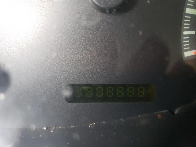 Photo 8 from auction – 2000 FORD F150 with VIN 1FTZF1729YNB37360