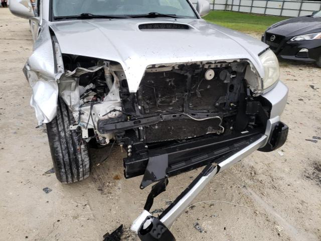 Photo 9 from auction – 2005 TOYOTA 4RUNNER SR with VIN JTEBU14R558039599