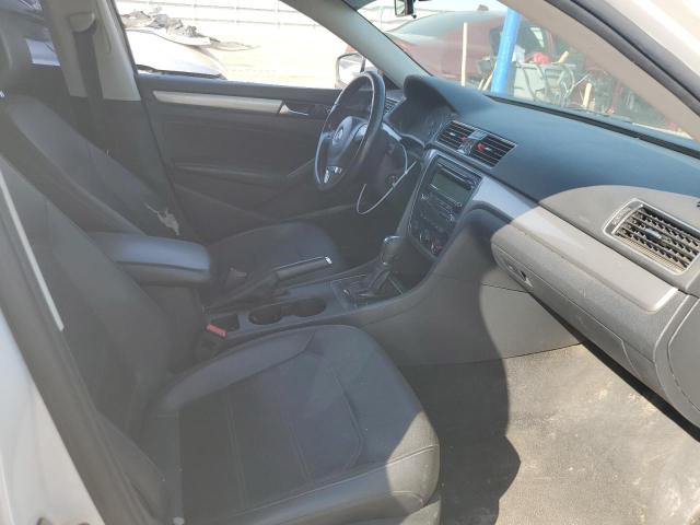 Photo 5 from auction – 2014 VOLKSWAGEN PASSAT S with VIN 1VWAT7A33EC030450