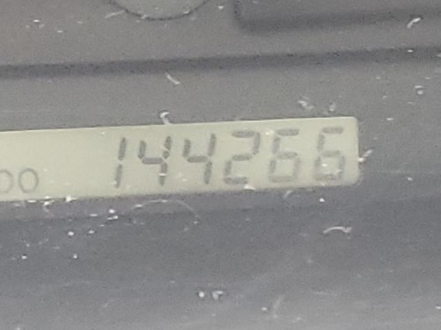 Photo 8 from auction – 2003 TOYOTA CAMRY with VIN 4T1BF30K03U060203
