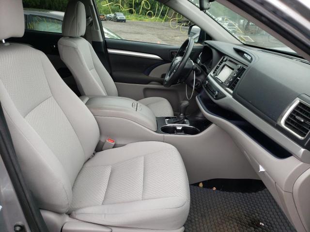 Photo 5 from auction – 2016 TOYOTA HIGHLANDER with VIN 5TDBKRFH7GS295903