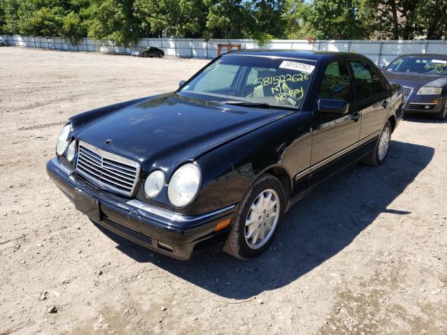 Photo 2 from auction – 1997 MERCEDES-BENZ E 320 with VIN WDBJF55F7VA243964