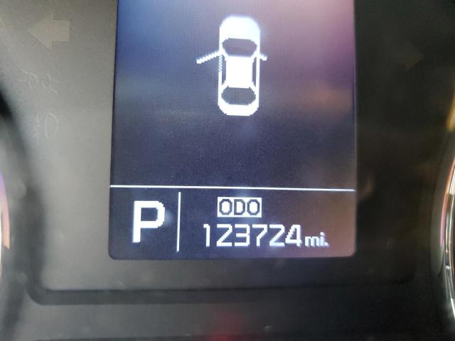 Photo 8 from auction – 2015 KIA FORTE EX with VIN KNAFX5A81F5374195