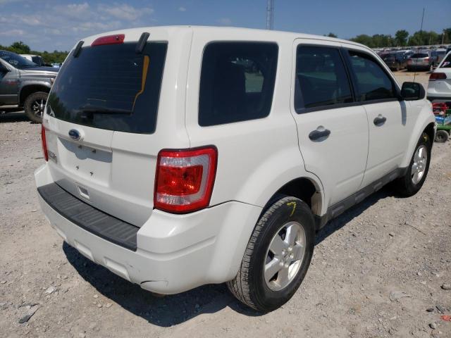Photo 4 from auction – 2011 FORD ESCAPE XLS with VIN 1FMCU0C70BKA33013