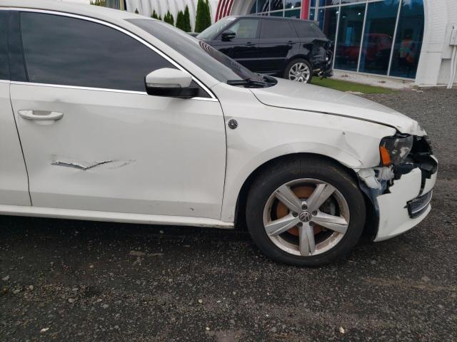 Photo 9 from auction – 2014 VOLKSWAGEN PASSAT S with VIN 1VWAT7A36EC046223