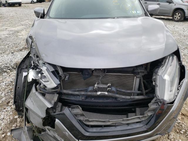 Photo 7 from auction – 2017 NISSAN ROGUE S with VIN KNMAT2MT5HP614220