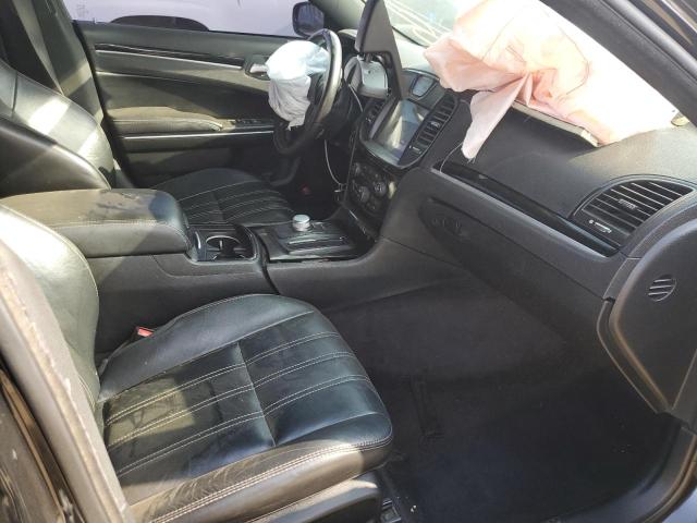 Photo 5 from auction – 2017 CHRYSLER 300 S with VIN 2C3CCABG3HH564869
