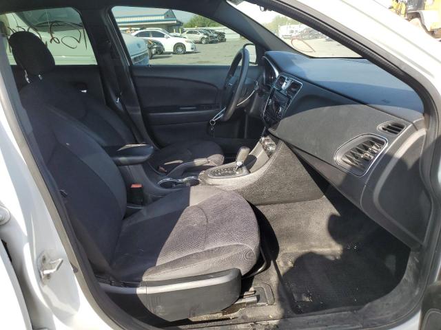 Photo 5 from auction – 2013 CHRYSLER 200 LX with VIN 1C3CCBAB4DN685651