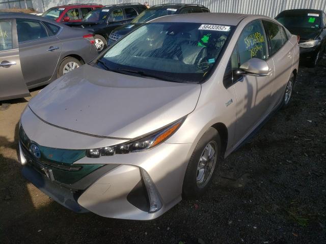 Photo 2 from auction – 2017 TOYOTA PRIUS PRIM with VIN JTDKARFP6H3001243