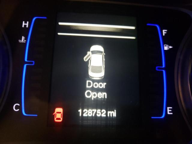 Photo 8 from auction – 2015 CHRYSLER 200 LIMITE with VIN 1C3CCCAB8FN658011