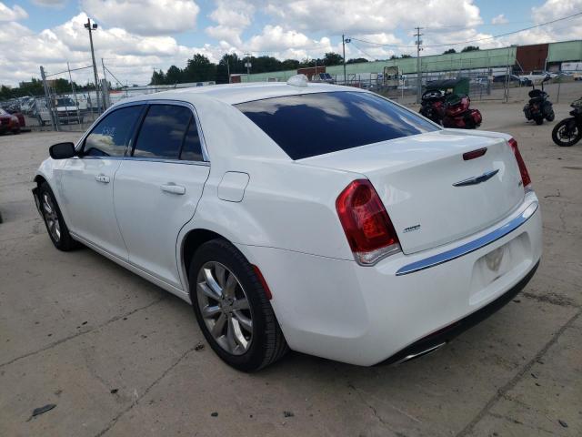 Photo 3 from auction – 2019 CHRYSLER 300 TOURIN with VIN 2C3CCARG3KH691053