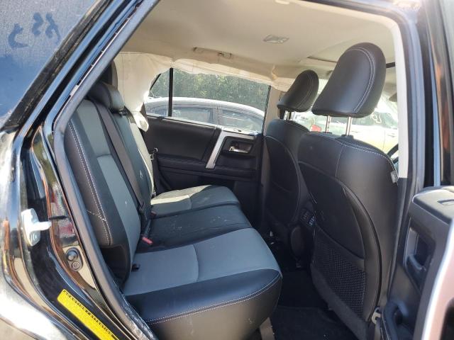 Photo 6 from auction – 2016 TOYOTA 4RUNNER SR with VIN JTEZU5JR2G5142056