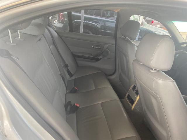 Photo 6 from auction – 2006 BMW 330 I with VIN WBAVB33596KR72747
