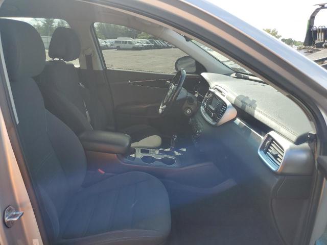 Photo 5 from auction – 2016 KIA SORENTO LX with VIN 5XYPG4A34GG105025