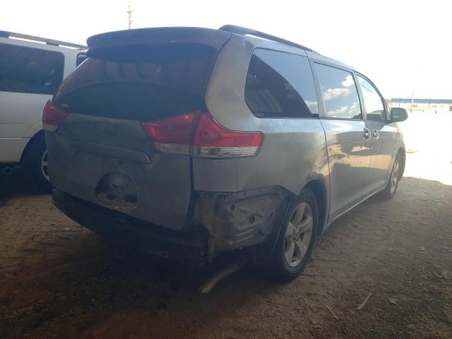 Photo 4 from auction – 2013 TOYOTA SIENNA LE with VIN 5TDKK3DC1DS341015