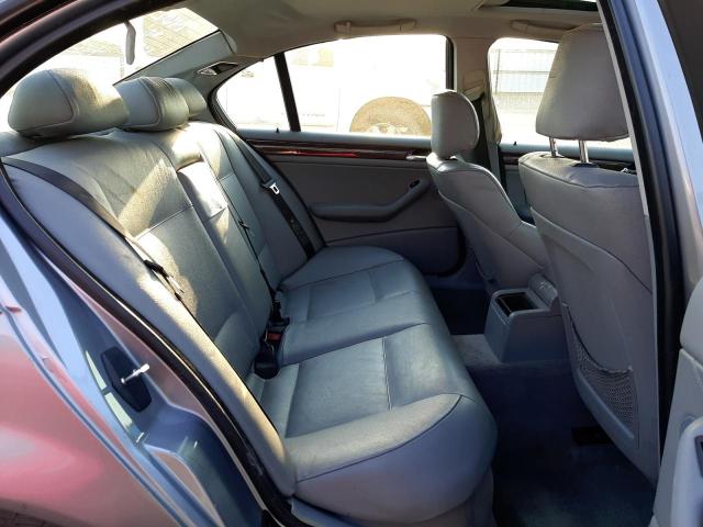 Photo 6 from auction – 2005 BMW 325 I with VIN WBAET37445NJ91288