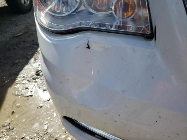 Photo 9 from auction – 2015 CHRYSLER TOWN & COU with VIN 2C4RC1CG0FR584010