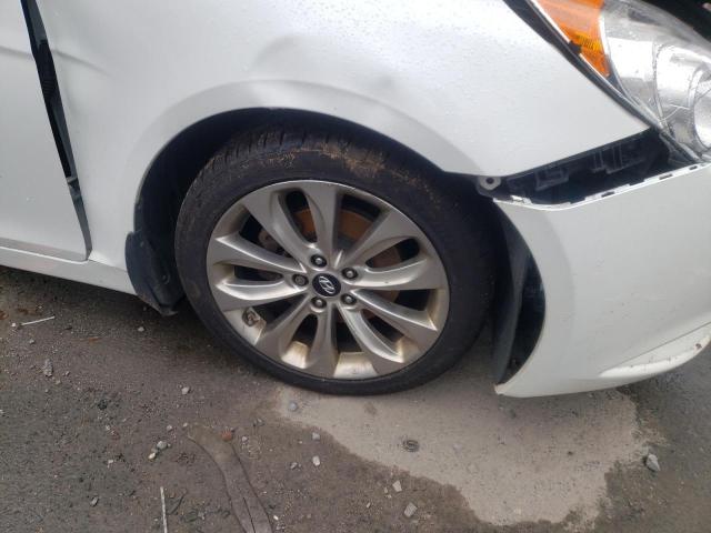 Photo 9 from auction – 2012 HYUNDAI SONATA SE with VIN 5NPEC4AB4CH394159