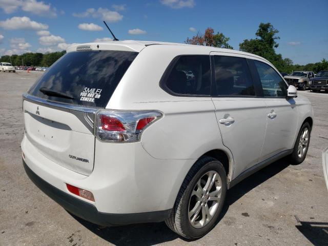 Photo 4 from auction – 2014 MITSUBISHI OUTLANDER with VIN JA4AD3A32EZ005152