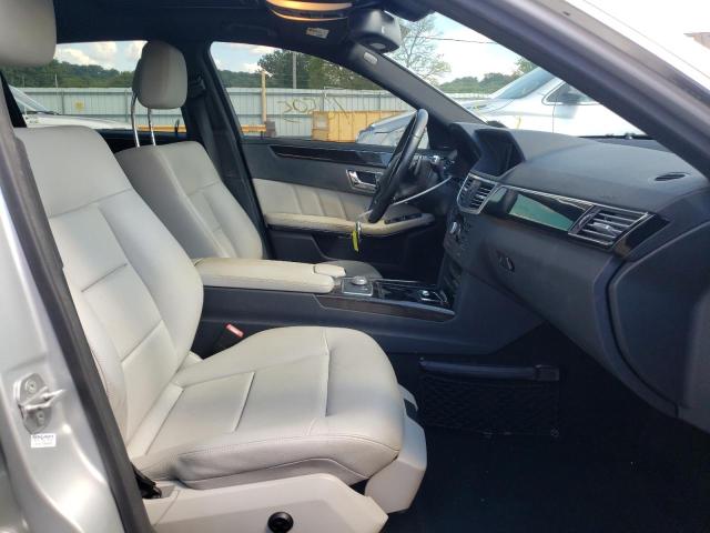 Photo 5 from auction – 2010 MERCEDES-BENZ E 350 with VIN WDDHF5GB5AA096957