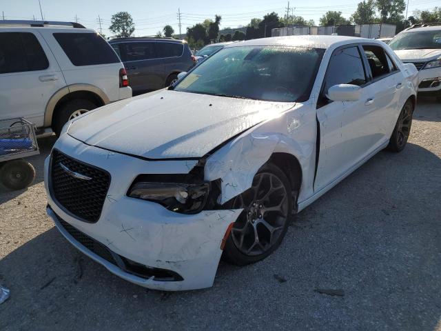 Photo 2 from auction – 2016 CHRYSLER 300 S with VIN 2C3CCABG9GH252456