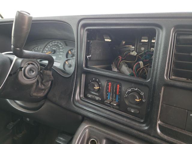 Photo 9 from auction – 2003 CHEVROLET SILVERADO with VIN 2GCEK19T631397094