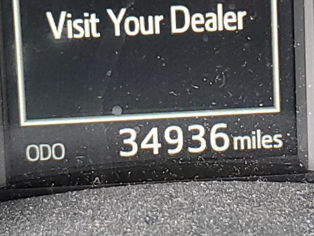 Photo 8 from auction – 2018 TOYOTA COROLLA with VIN JTNKARJE2JJ564437